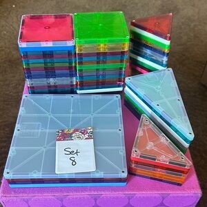 Magnatiles brand- Colorful Magnetic Building Tiles Set - Multicolor